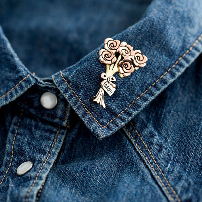 Mom Rose Bouquet Mixed Metal Pin