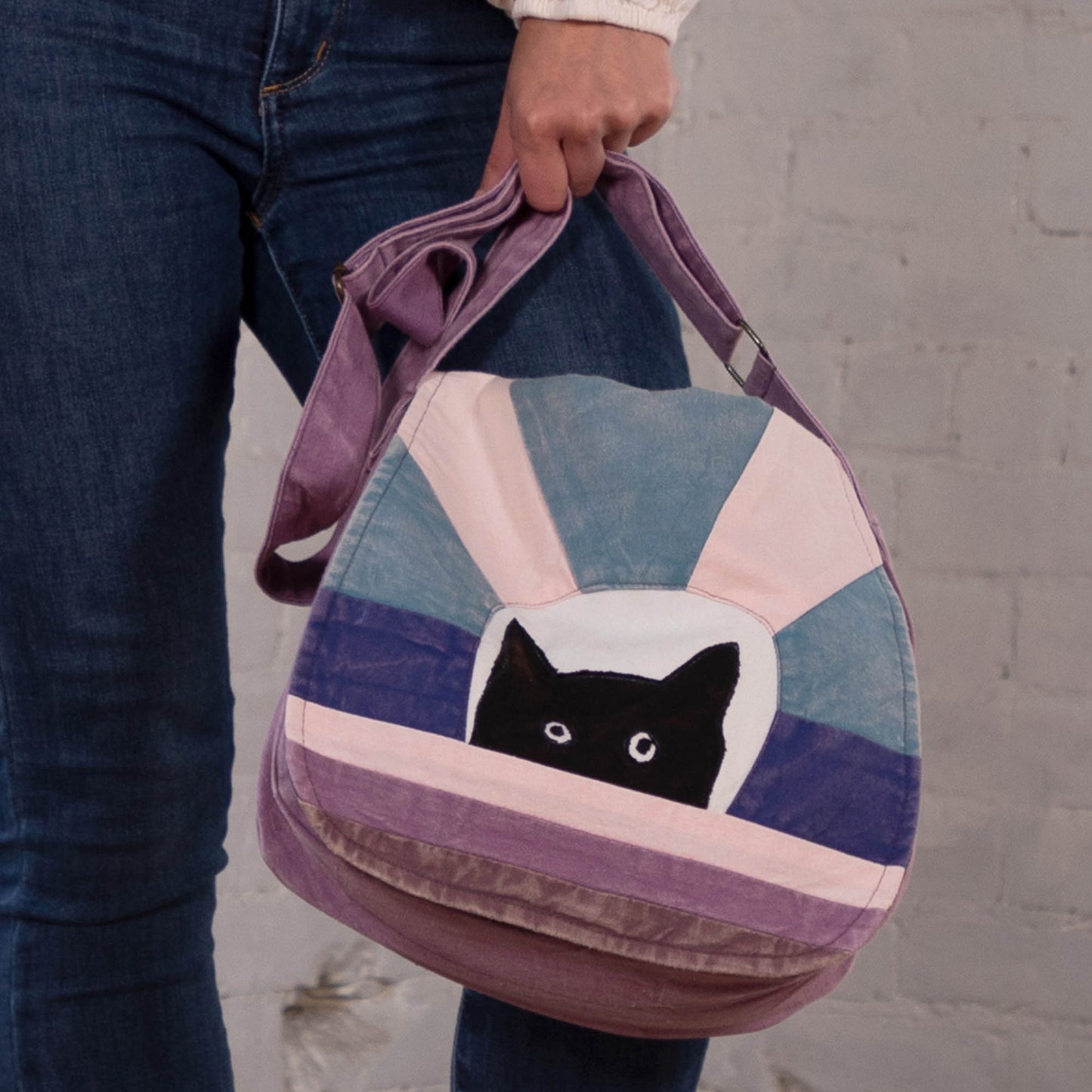 Peek-a -Boo Kitty Saddle Bag