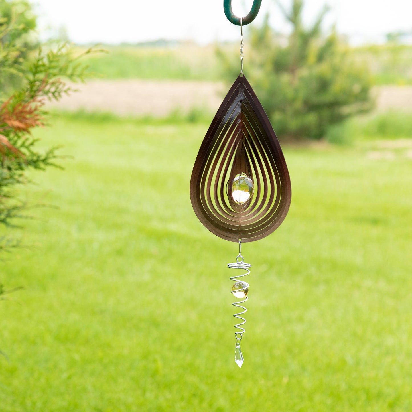 Color-Changing Jewel Illusion Spinner Wind Chime