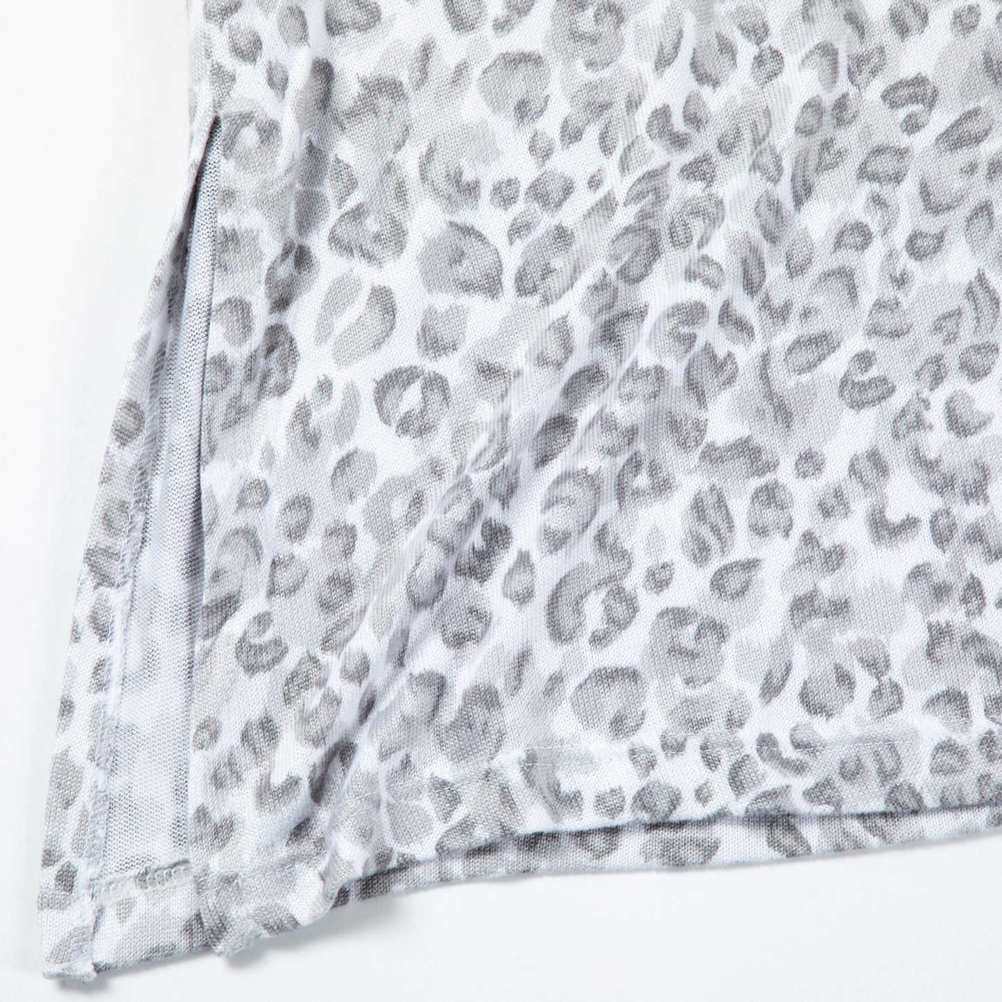Lightweight Cheetah Print Sleeveless Nightgown