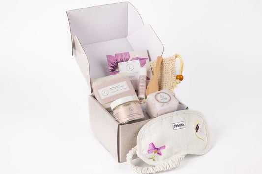 Lizush Natural & Organic Lavender Skin Care Gift Box