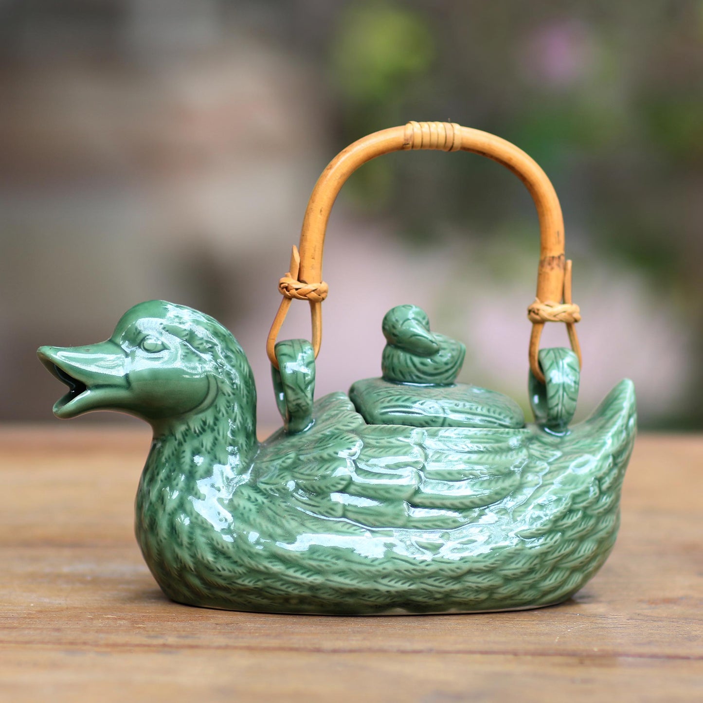 Mamma Duck Ceramic teapot