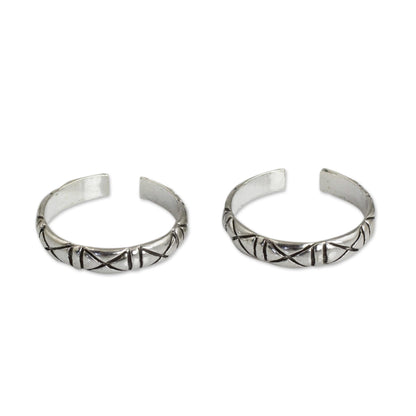 X-treme Beauty Unique Modern Sterling Silver Toe Ring (Pair)