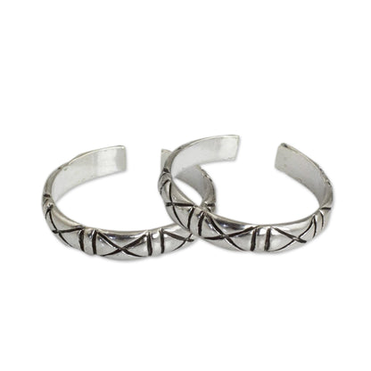X-treme Beauty Unique Modern Sterling Silver Toe Ring (Pair)
