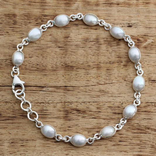 Romantic Aura Pearl & Silver Bracelet
