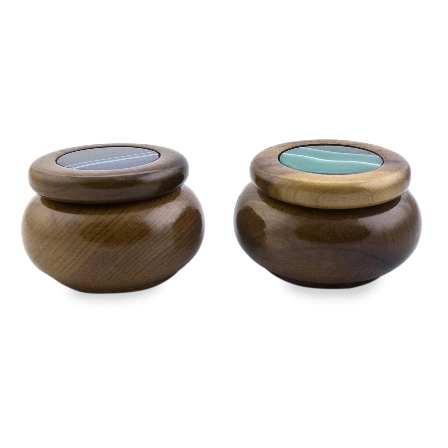 Serene Waters Artisan Crafted Agate and Cedar Wood Decorative Boxes (Pair)