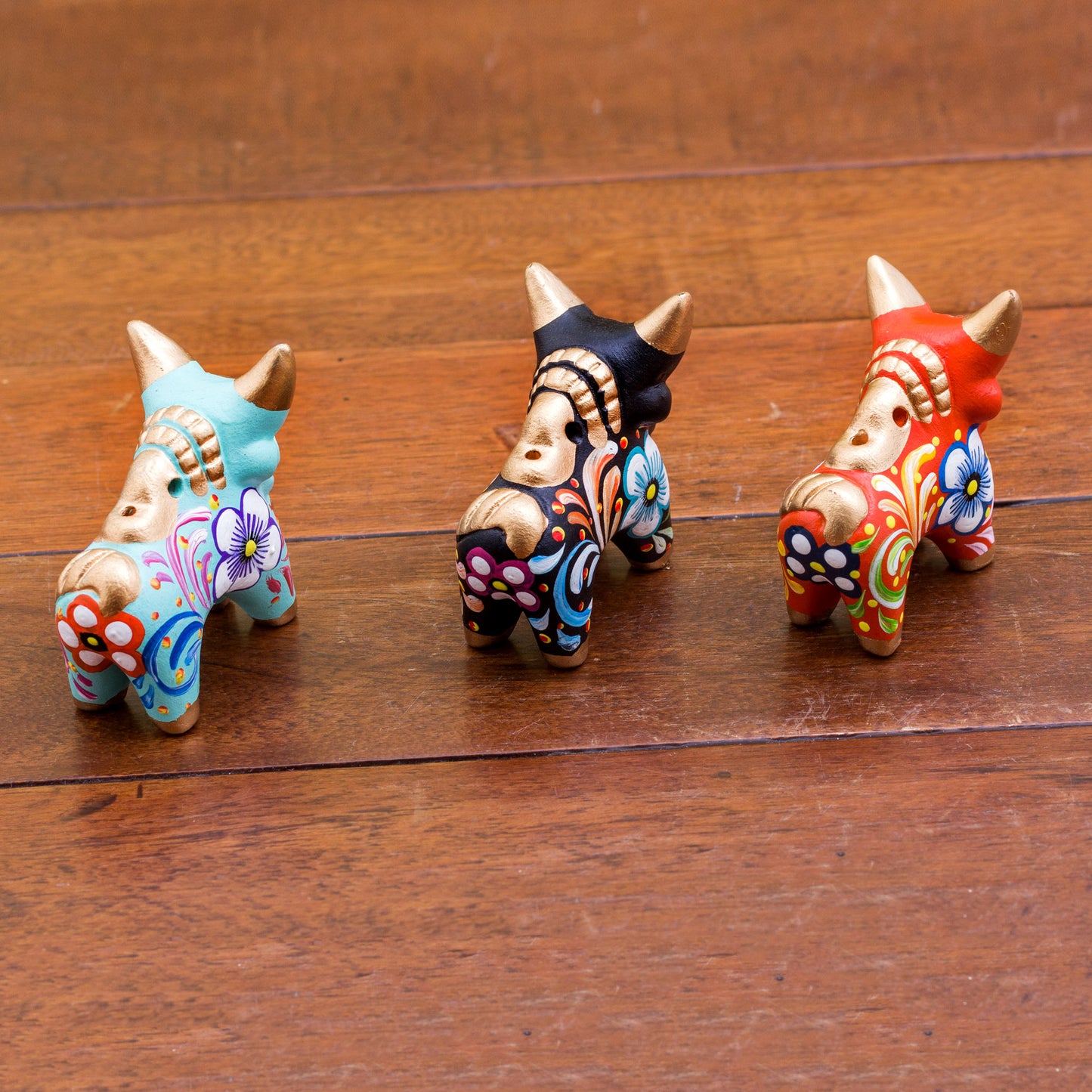 Little Pucara Bulls Figurines