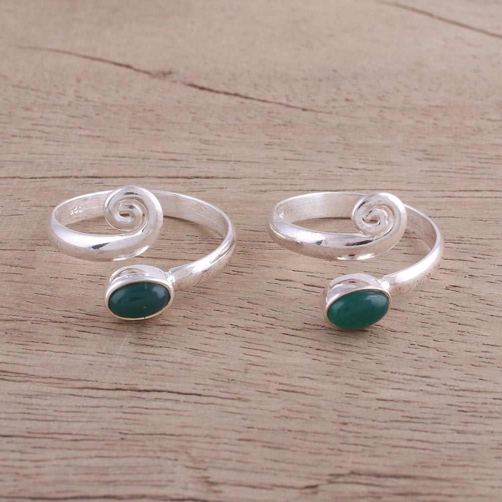 Green Curl Two Green Onyx and Sterling Silver Toe Rings from India