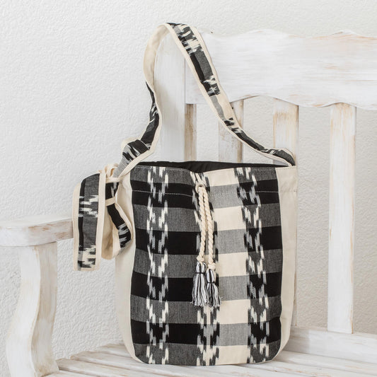 Black and Ivory Handwoven Cotton Bucket Bag in Black and Ivory