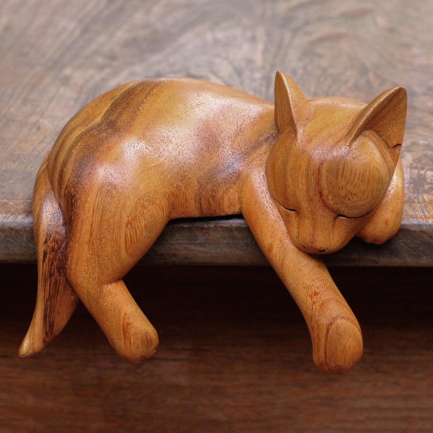 Snoozing Cat Natural Finish Suar Wood Sleeping Cat Sculpture from Bali