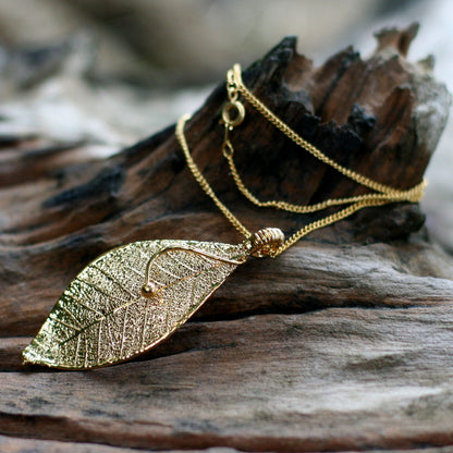 Forest Solo Flower Necklace